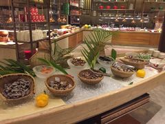 -华邑酒店·鲜艳全日自助餐厅