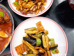 风味馕丁炒肉-石榴花新疆清真餐厅(莫愁湖店)
