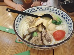 -蒙自源米线大王(信利城市广场店)