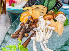 -靓海海鲜火锅(水上湖边观景店)