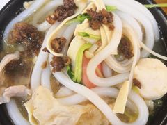 -丽虹云南过桥米线(兴工街店)
