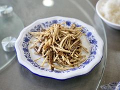 野芦蒿炒臭干-广迎居老正兴菜馆