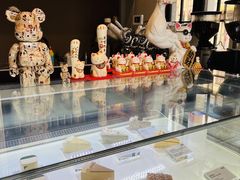 -Fridi Patisserie Cafe