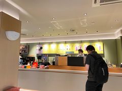 -星巴克臻选(上海中环广场2F店)