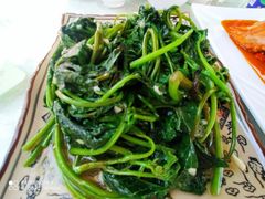 清炒时蔬-范饭椰林川湘味海鲜·椰子鸡(三亚湾椰梦长廊店)
