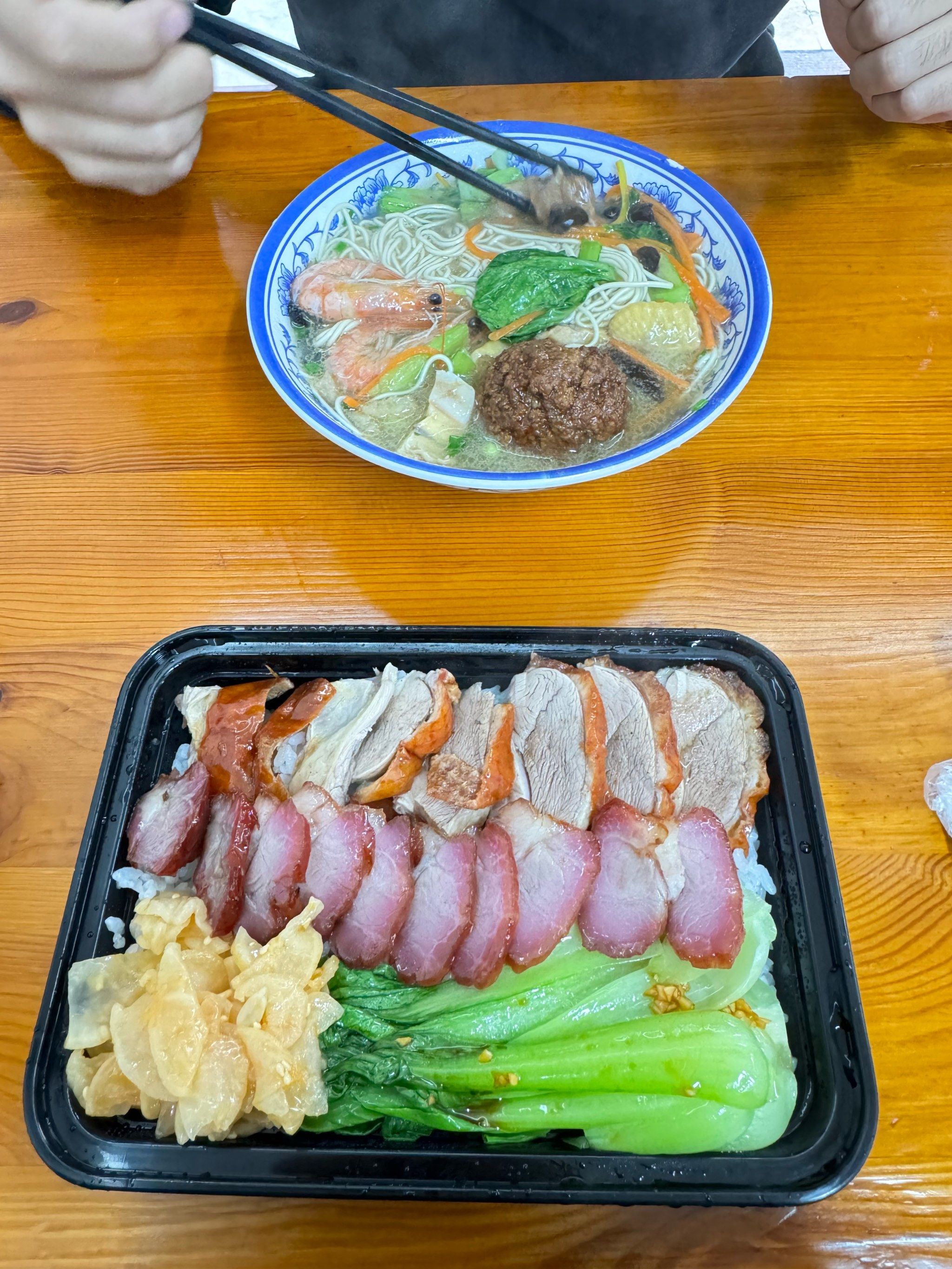 广式烧腊 烧鸭叉烧饭