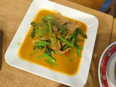 -两兄弟Song Pee Nong(2号店)