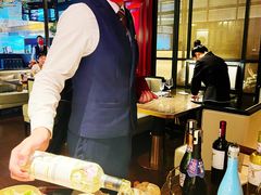 -海派悦庭·海胆烧麦·新融合菜(凯德广场店)