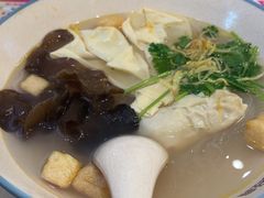 -小杨生煎(浦江欢乐颂店)