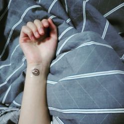 iphone_upload_pic-KISS TATTOO 中国高端刺青店