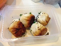 生煎包-老上海食惠裡小籠包生煎包