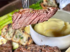 -卡佩罗意大利餐厅及酒吧Al Cappello Trattoria