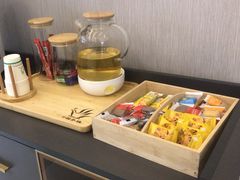 -手佳按摩·足疗·艾灸(龙江店)