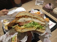 -The Habit Burger Grill 哈比特汉堡(复兴soho店)
