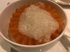 木瓜炖燕窝-唐阁(香港朗廷酒店)