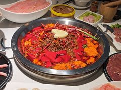 -茅草房·河畔园林火锅