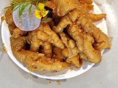 -巴特餐饮6加1音乐餐吧·新疆菜