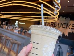-星巴克臻选(上海虹桥新天地三店)