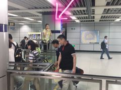 -上海体育馆(地铁站)