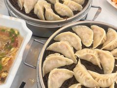 荤三鲜烫面角-老王烫面角(北京路店)