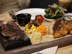 -Mark&Mars Restaurant