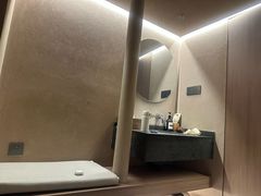 -灸春堂·艾灸·痛症·整脊连锁(之江银泰店)