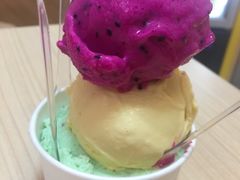 -Inside Scoop Suria KLCC
