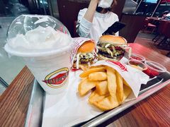 香草奶昔-FATBURGER 特富客汉堡(外交公寓店)
