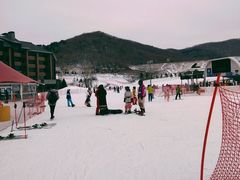 -中旅松花湖滑雪场
