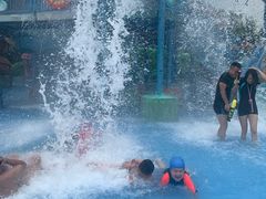 -欢乐水魔方水世界