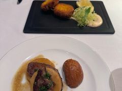 -龙虾酒吧扒房(宁波香格里拉店)