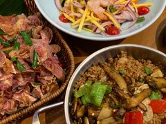 -老滇山寨•云南特色菜•地方菜•民族风情歌舞表演(金碧店)