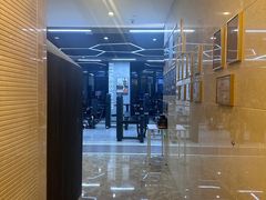 -跃动游泳健身俱乐部(新华传媒店)