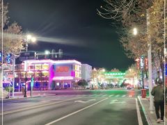 -布尔津河堤夜市