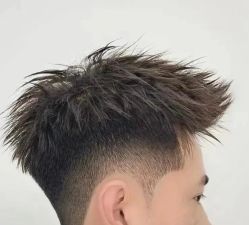 -诗悦发型烫染SALON