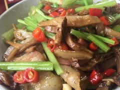 -独一佳老胡湘菜馆(矿山路店)