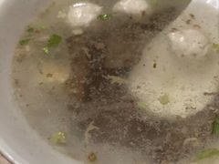 -松树干拌面店