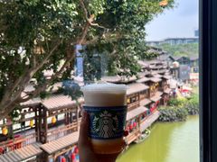 -星巴克(南宁民歌湖店)