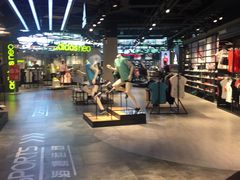 -卓锦曼购中心(国香街店)