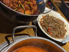 干锅辣子鸡-阿婉贵州苗家酸汤鱼(梅林店)