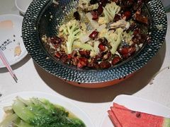 -小鱼小牛·鱼牛干锅·脆鱼火锅(世欧广场店)