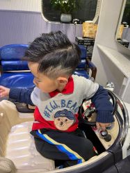 -PE SALON