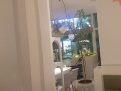 -春树下·树屋花房西餐厅(罍街AS1980店)