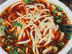 -牛一嘴·兰州牛肉面·大盘鸡(财富中心店)