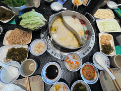 -江小渔鲜鱼火锅(西二道街店)