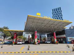 -冠德石油威程加油站