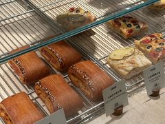 -VERIE BAKEHOUSE