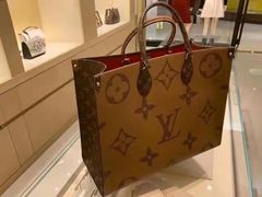 -LV路易威登(时代广场店)