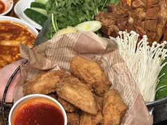 -喇喇排骨火锅·传统韩式脊骨汤(望京西园总店)
