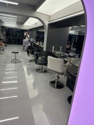 -宫铭烫发染发接发店